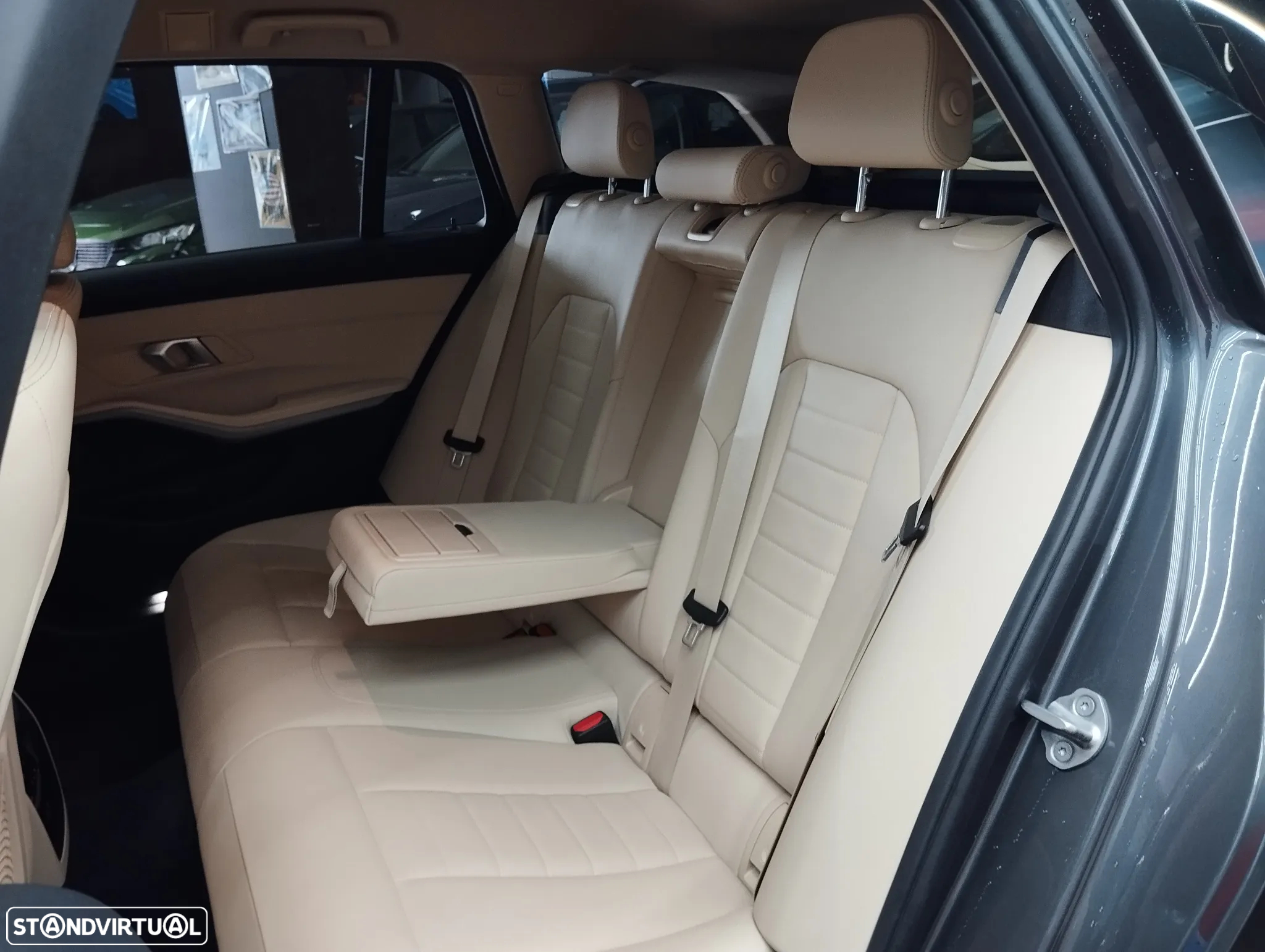 BMW 318 d Touring Auto - 19