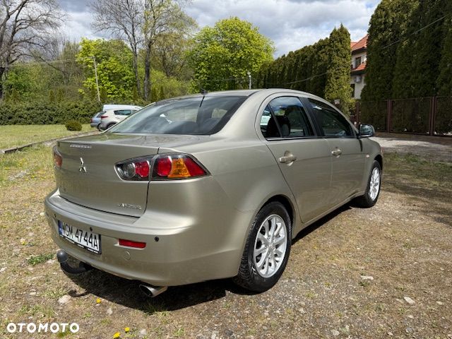 Mitsubishi Lancer 1.6 Invite - 5