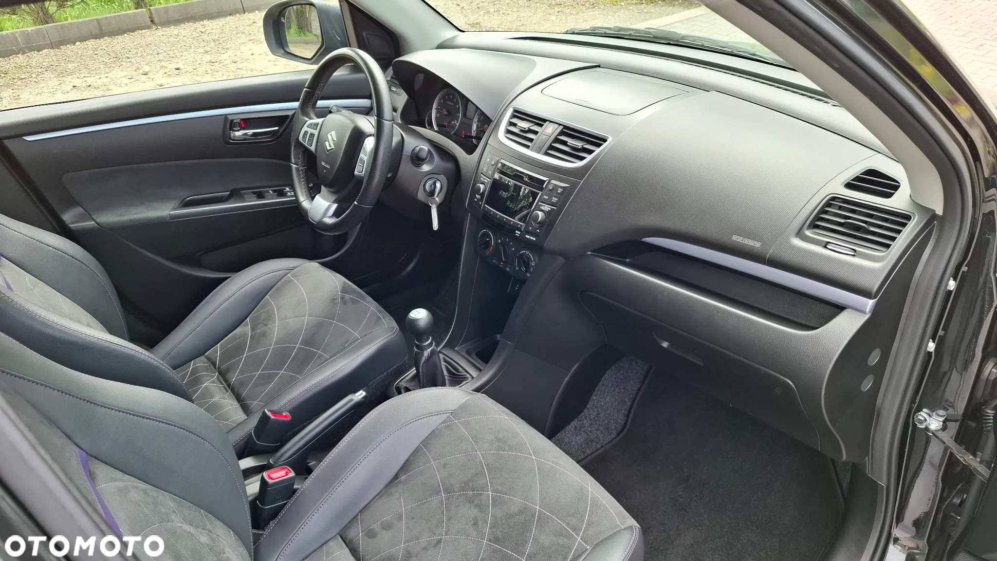 Suzuki Swift 1.2 Premium - 24