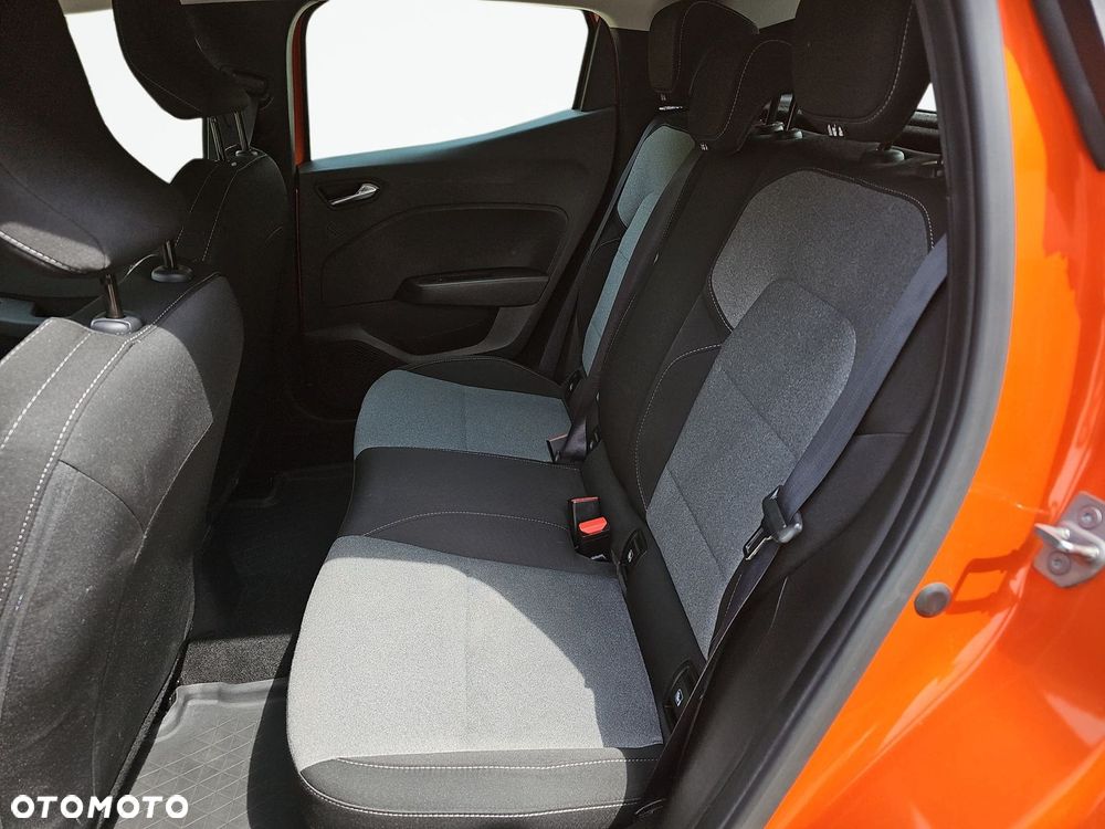 Renault Clio - 17
