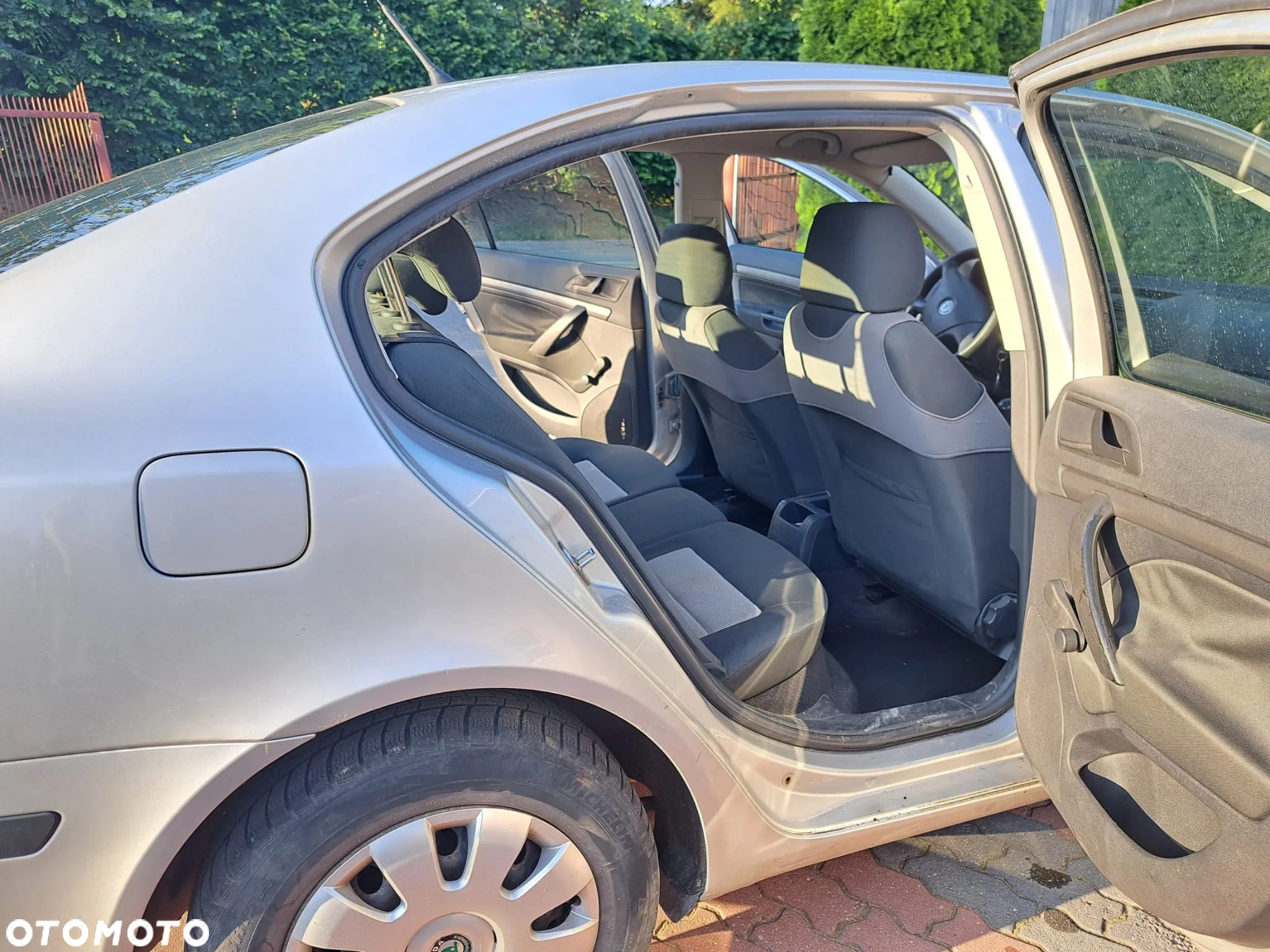 Skoda Octavia 1.6 Classic - 12