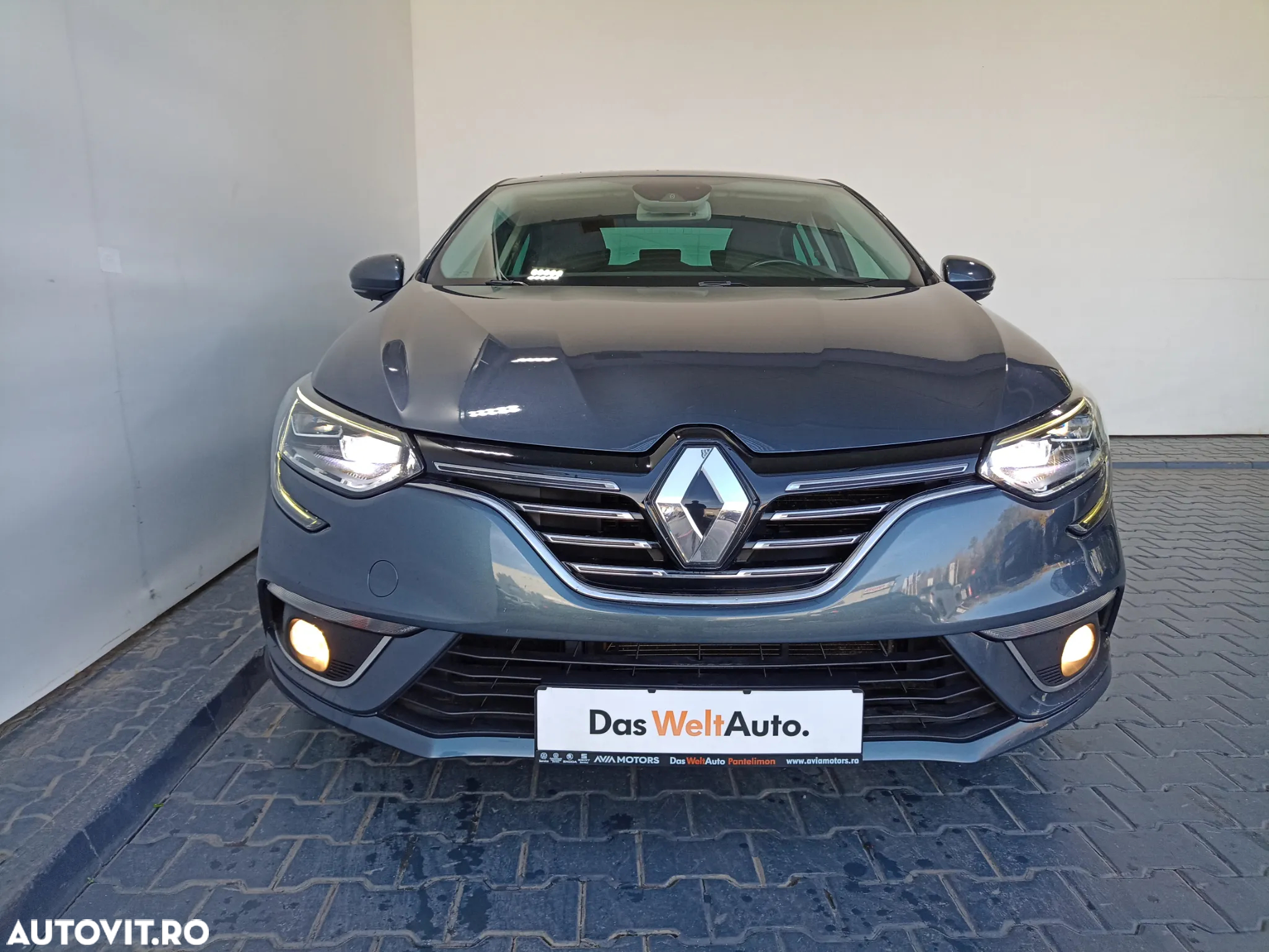 Renault Megane TCe 140 EDC GPF Zen - 33
