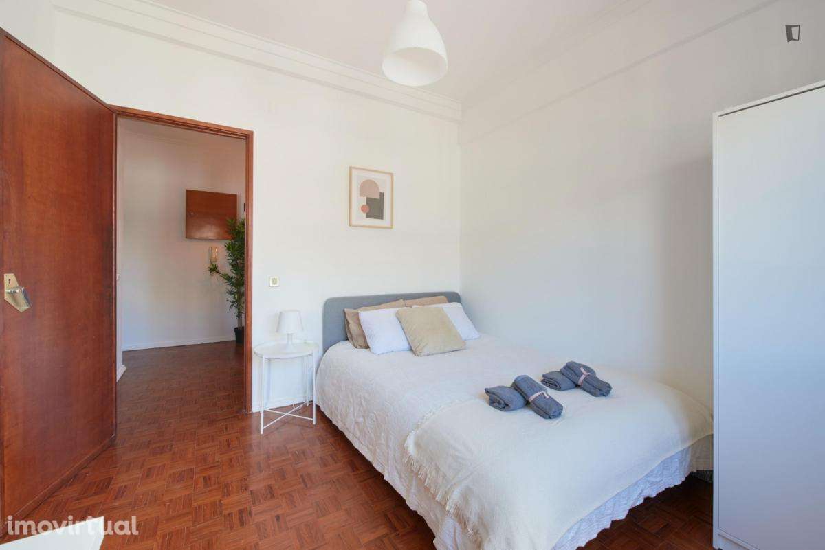 Quarto - localizado em Almada Lisbon - Grande imagem: 4/60