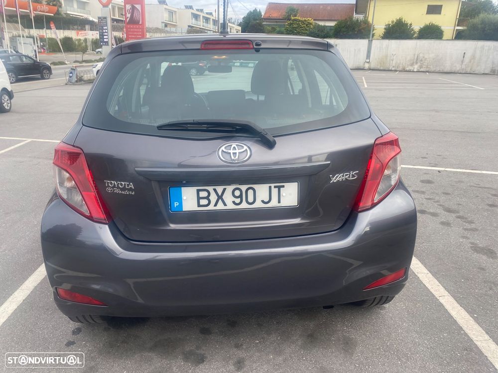 Toyota Yaris 1.4 D-4D Comfort+Navi 99g - 11