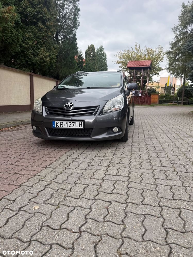 Toyota Verso - 3