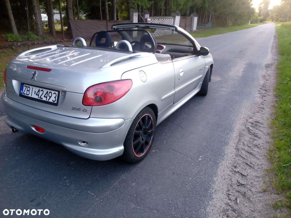 Peugeot 206 CC - 2