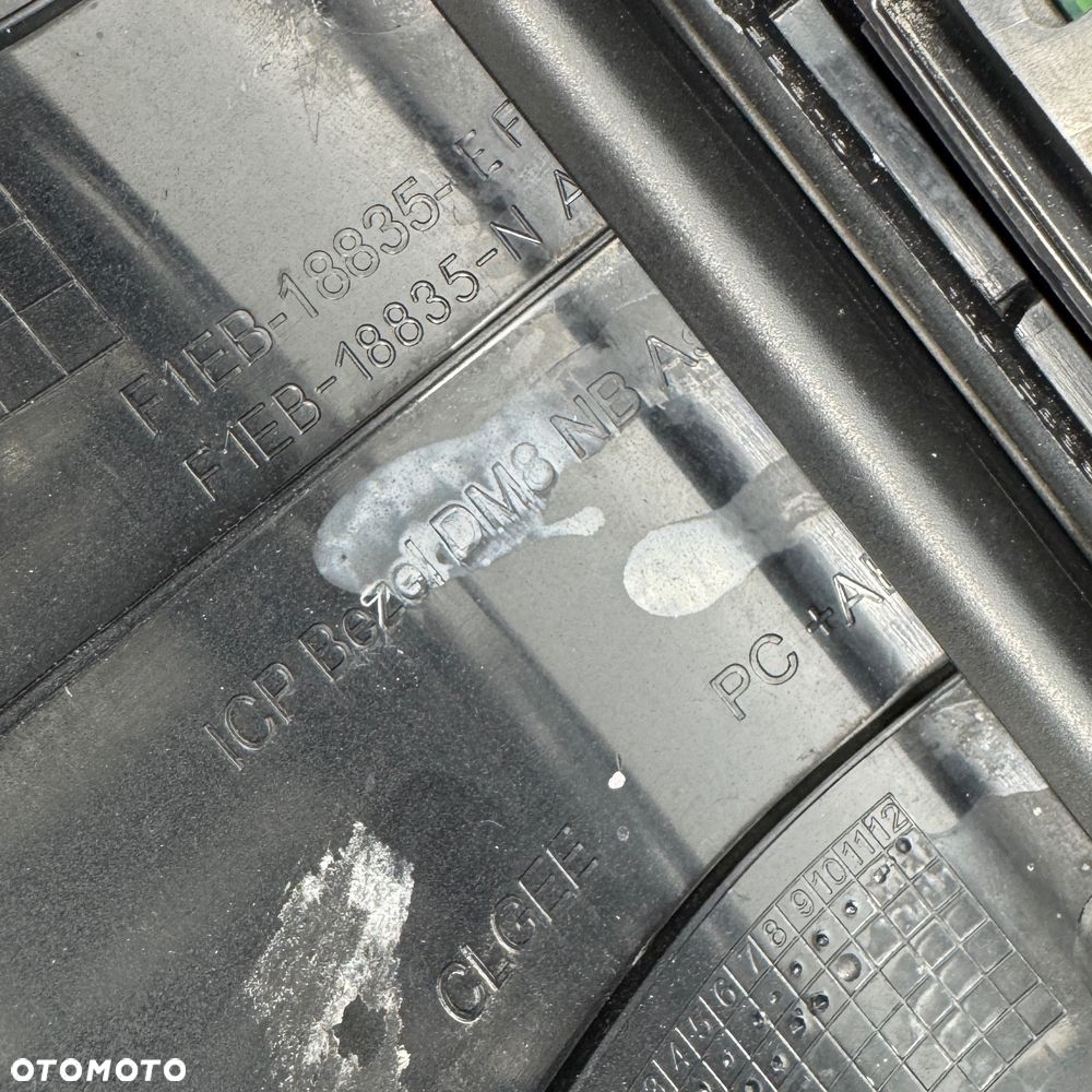 PANEL RAMKA RADIA NAWIGACJI SYNC 2 FORD FOCUS MK3 LIFT - 8