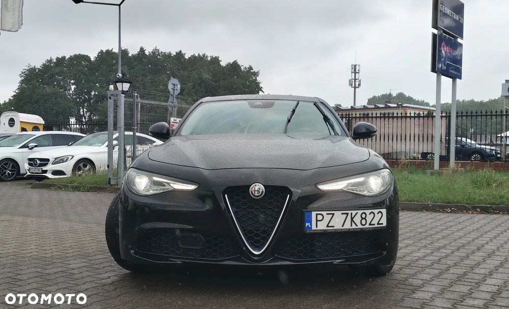 Alfa Romeo Giulia 2.0 Turbo Business - 2