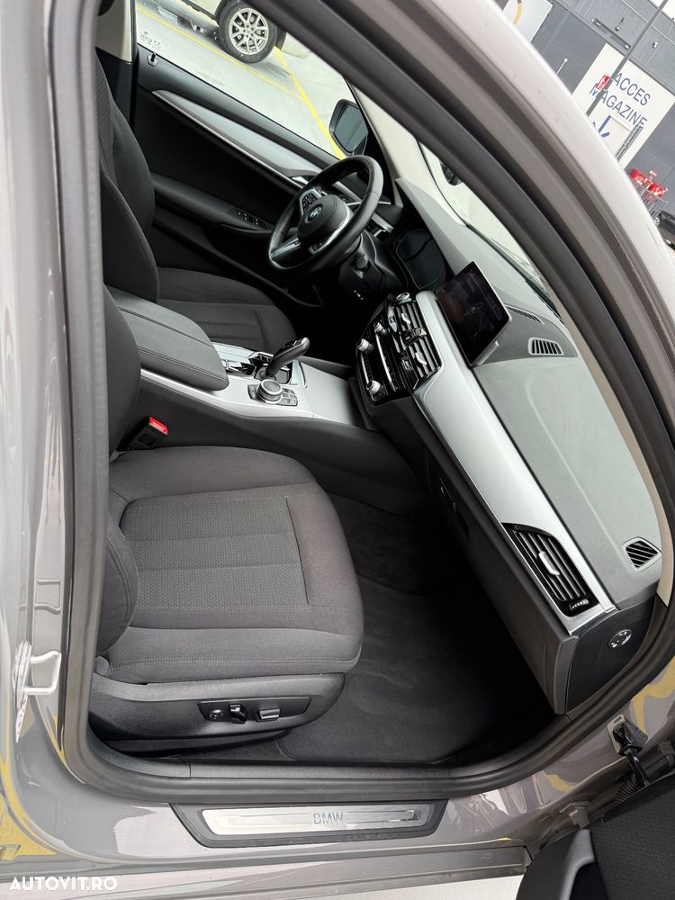 BMW Seria 5 520d AT MHEV - 13