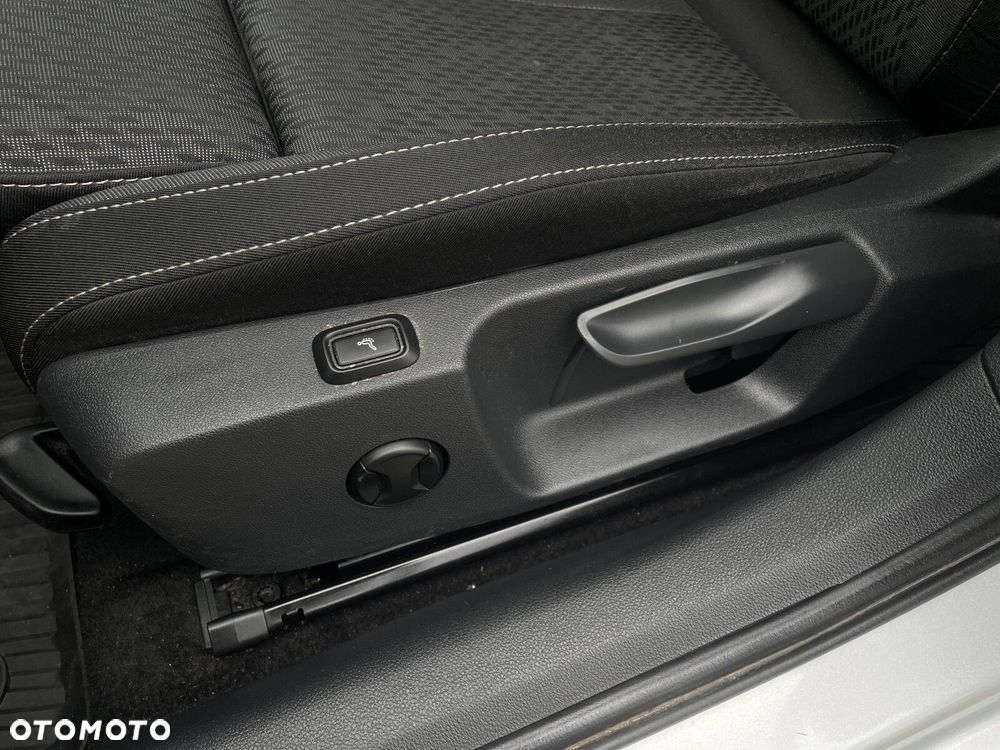 Skoda Octavia 2.0 TDI Selection DSG - 12