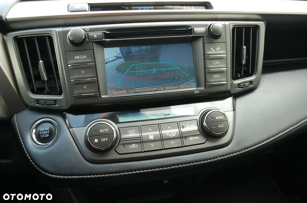Toyota RAV4 - 24