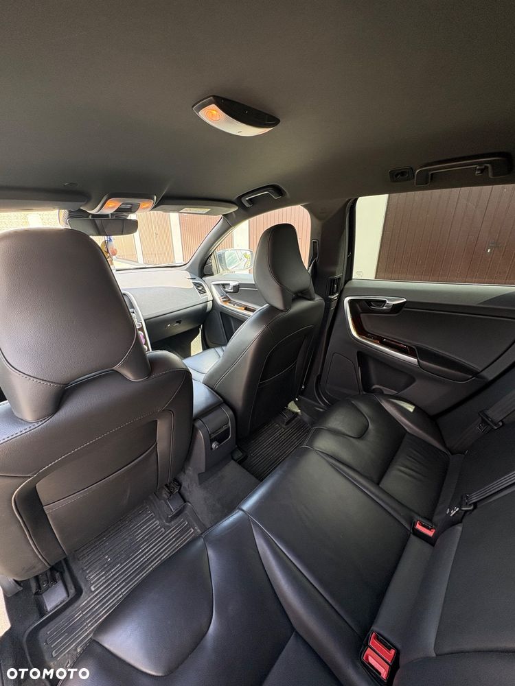 Volvo XC 60 D4 AWD Summum - 9