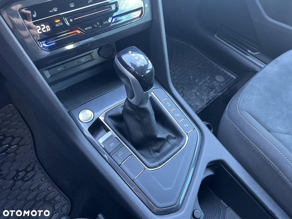Volkswagen Tiguan - 20