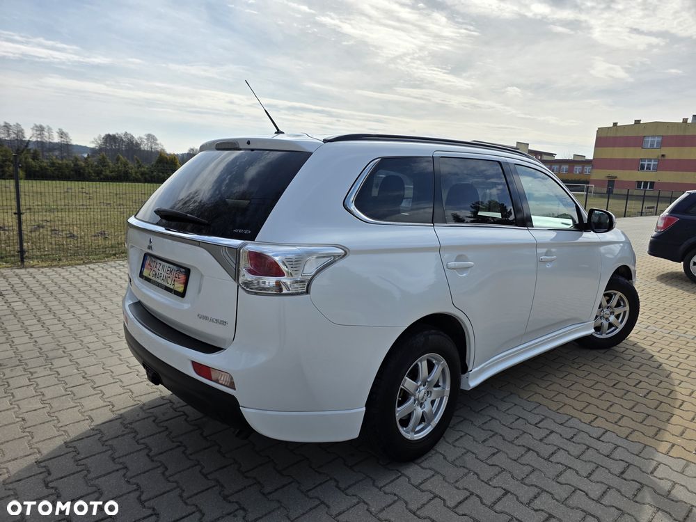 Mitsubishi Outlander 2.2 DI-D 4WD Invite - 7