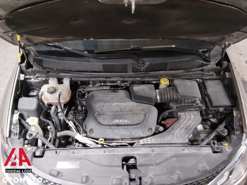 Chrysler Pacifica - 18