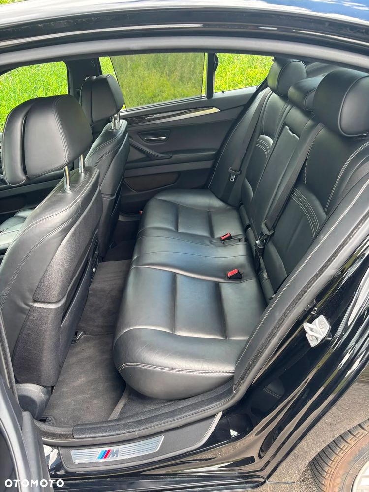 BMW Seria 5 535i xDrive Luxury Line - 29