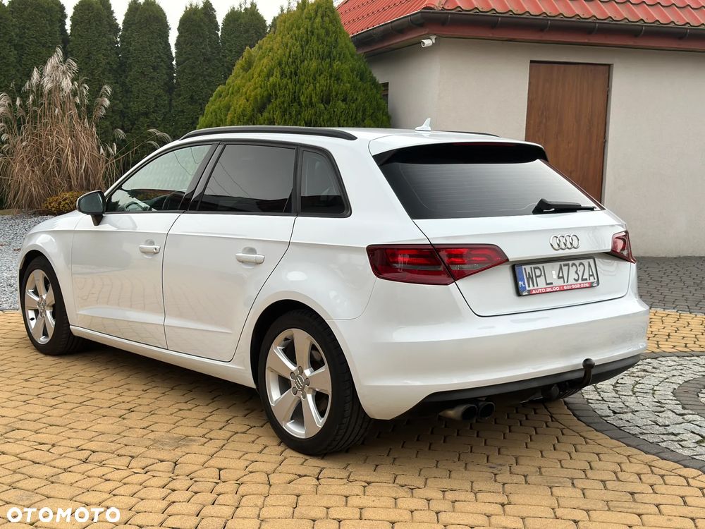 Audi A3 Sportback 1.4 TFSI Ambiente - 10