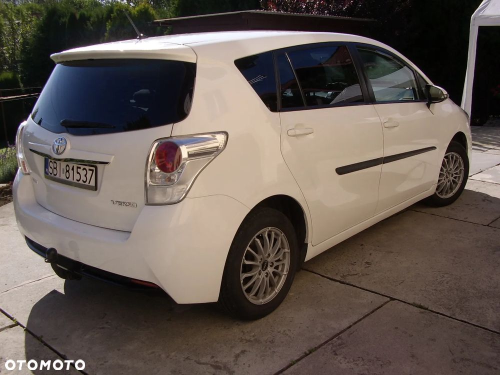 Toyota Verso - 3