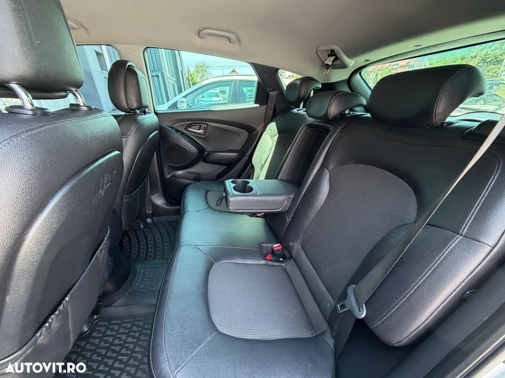 Hyundai ix35 2.0 CRDI 4WD Automatik Style - 8