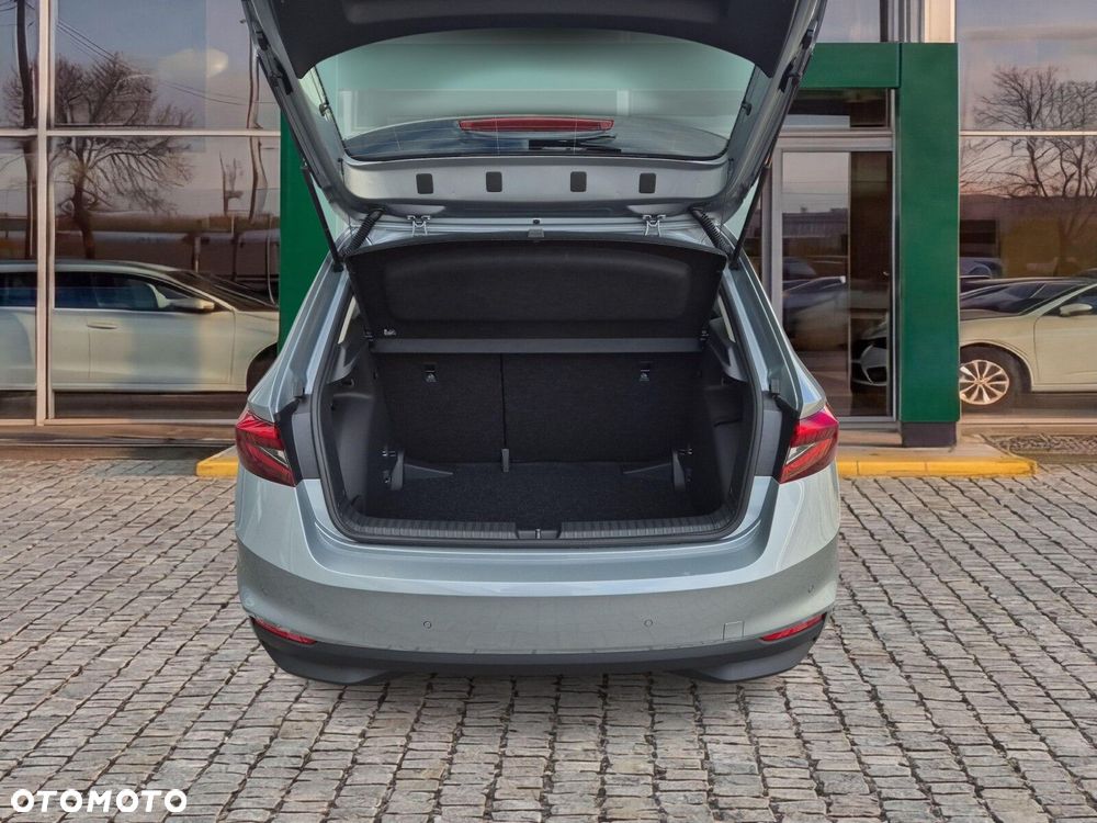 Skoda Fabia 1.0 TSI Drive DSG - 21