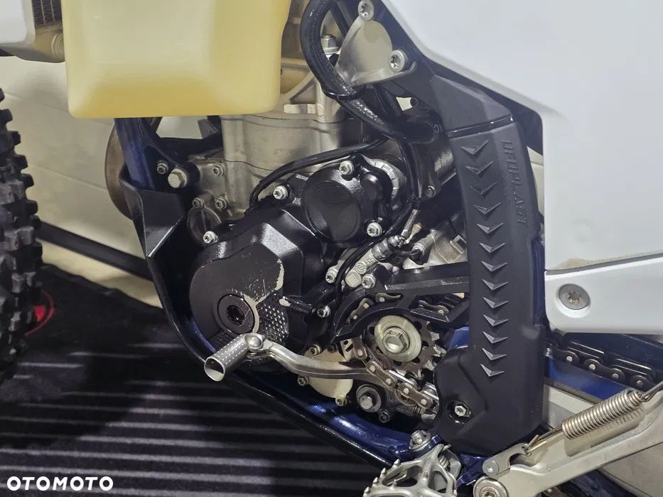 Husqvarna FE - 6