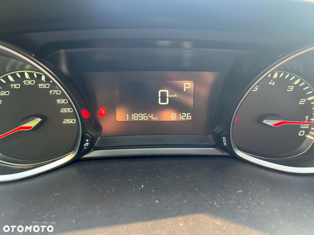 Peugeot 308 PureTech 130 GPF EAT8 Stop & Start Allure - 23