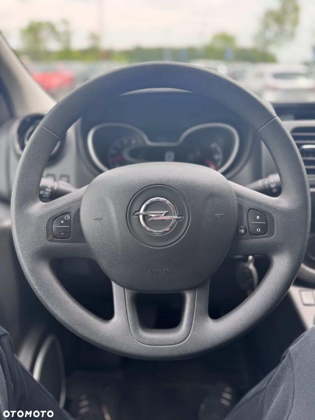 Opel Vivaro - 25