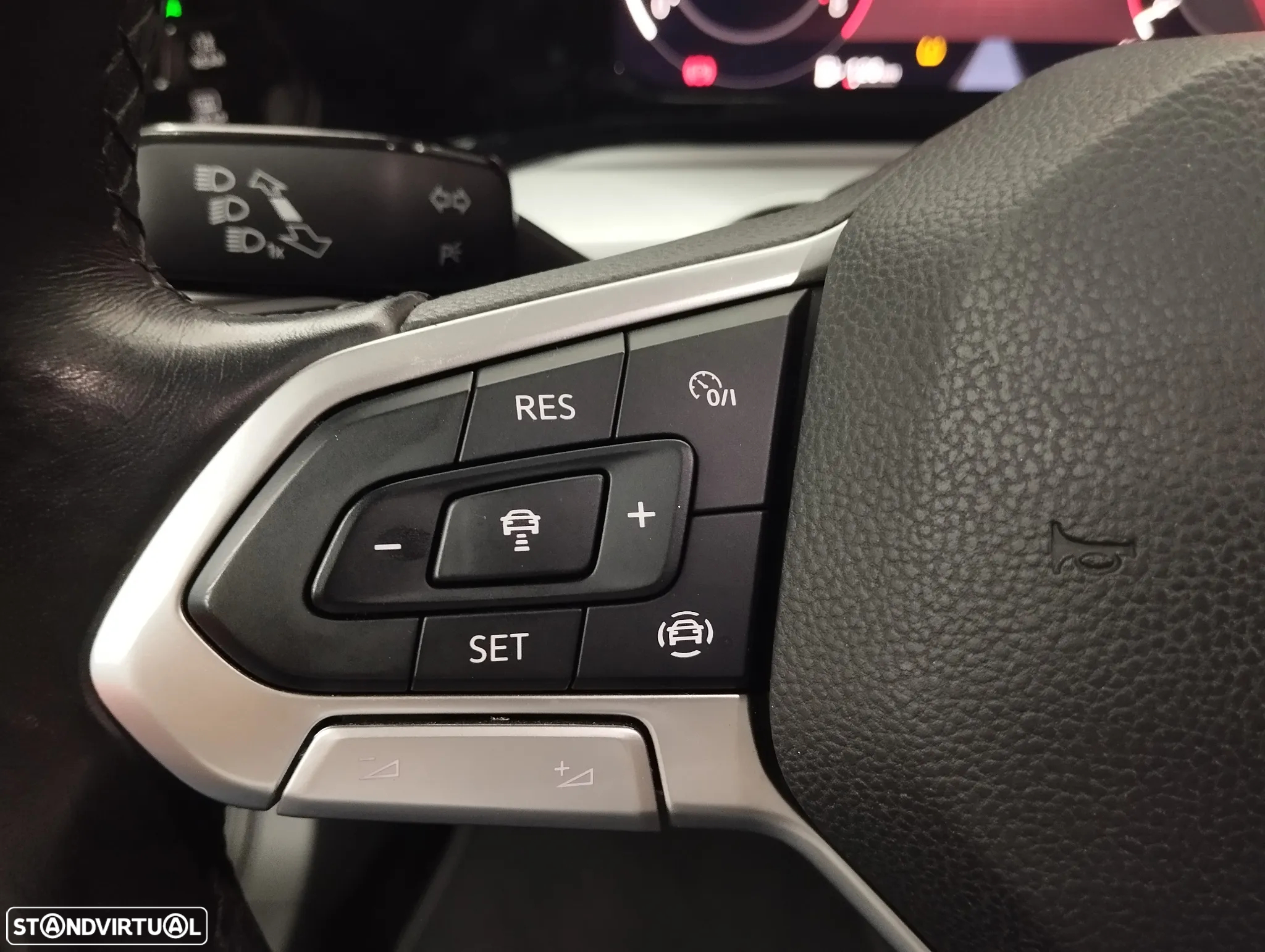 VW Golf 1.0 TSI Life - 19