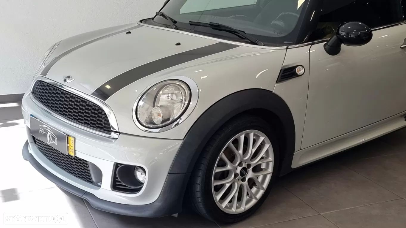 MINI 3 Portas Cooper D - 5