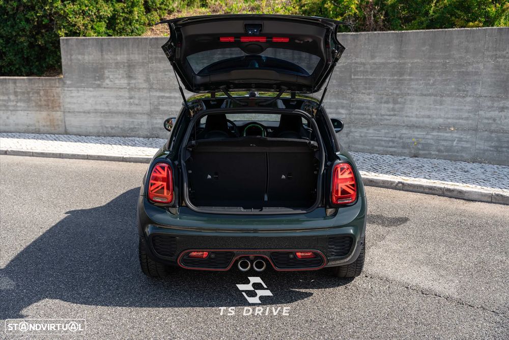 MINI 3 Portas John Cooper Works - 18