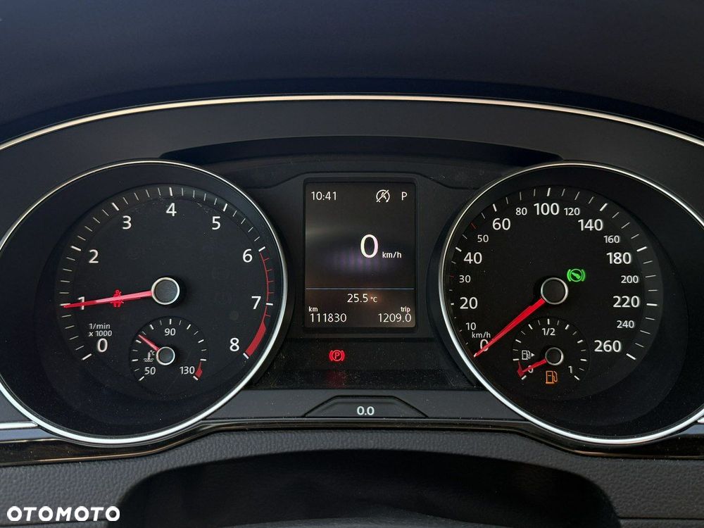 Volkswagen Passat 1.5 TSI EVO Elegance DSG - 11