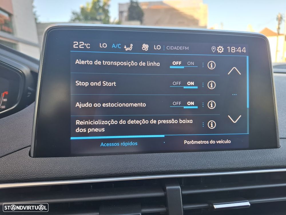 Peugeot 3008 PureTech 130 Stop & Start GPF EAT8 Active Business-Pack - 17