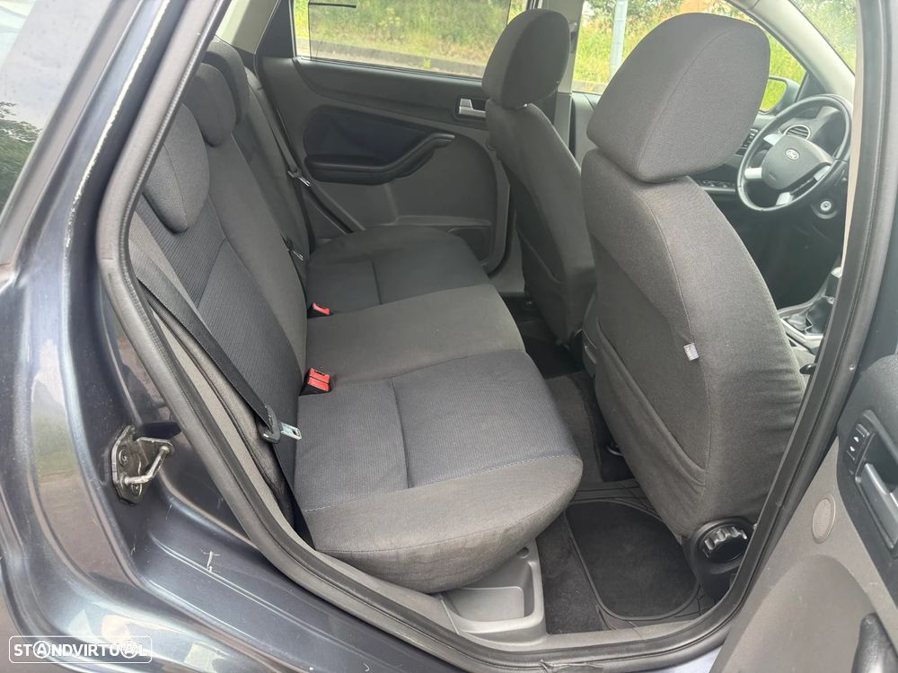 Ford Focus SW 1.6 TDCi Trend - 15