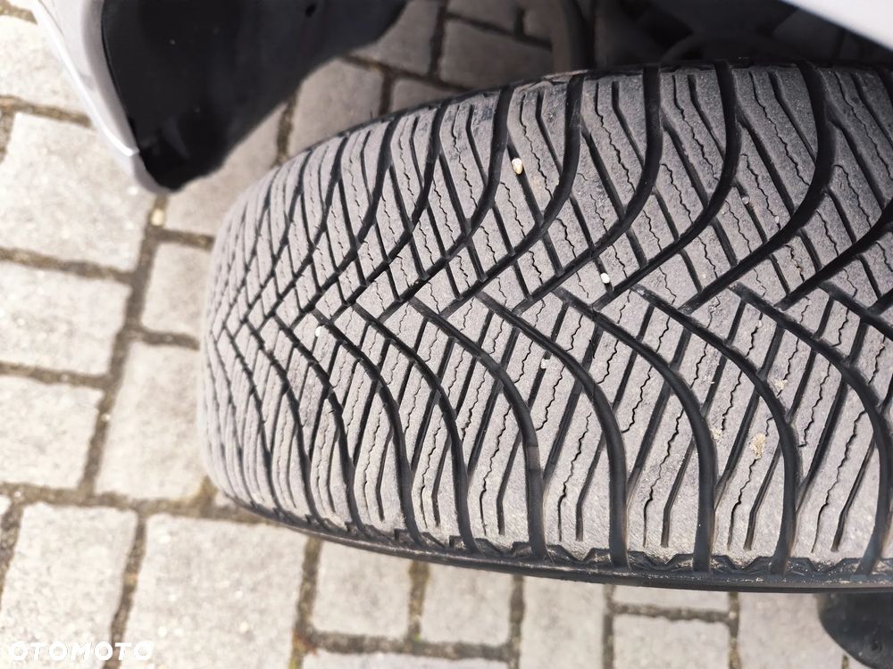 Mercedes-Benz Klasa C - 22