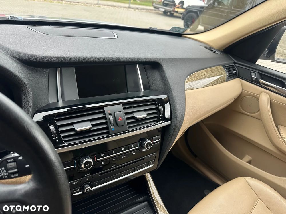 BMW X3 xDrive28i - 15