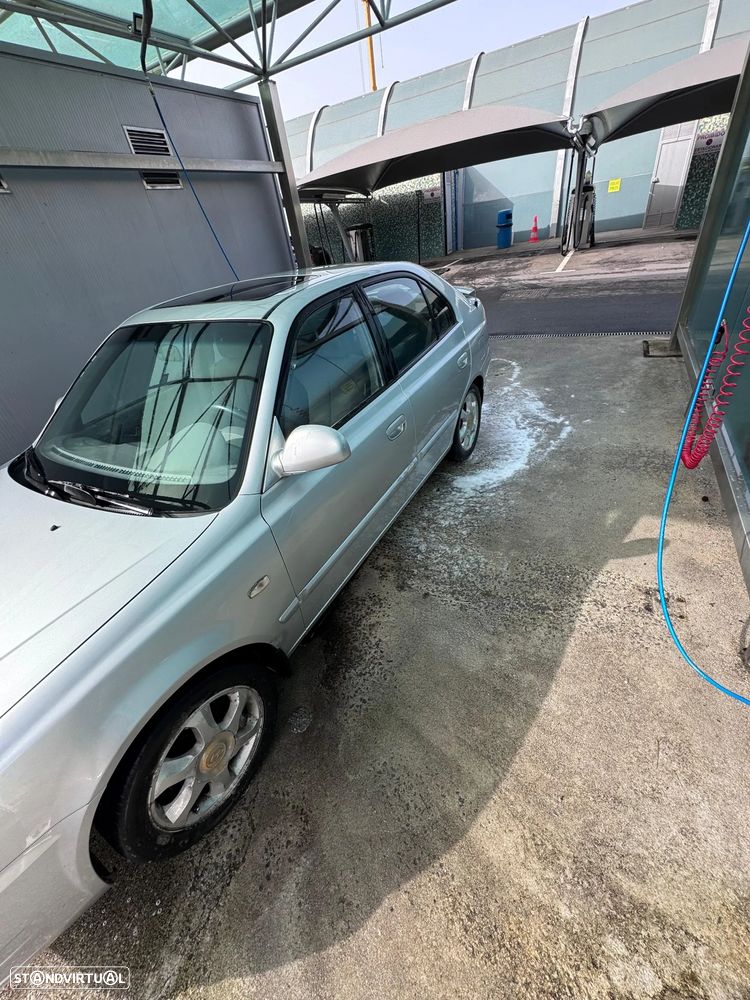 Hyundai Accent 1.3 GLS - 4