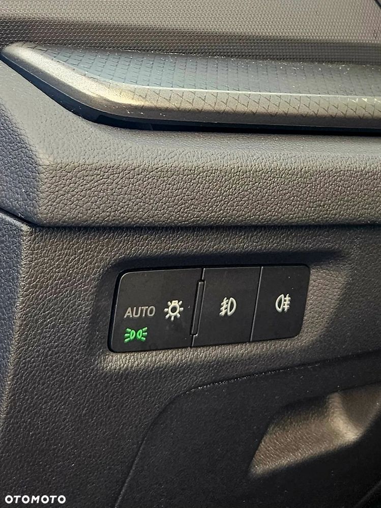 Skoda Octavia ver-1-0-tsi-e--tec-ambition-dsg - 15