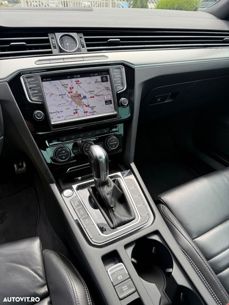 Volkswagen Passat - 18