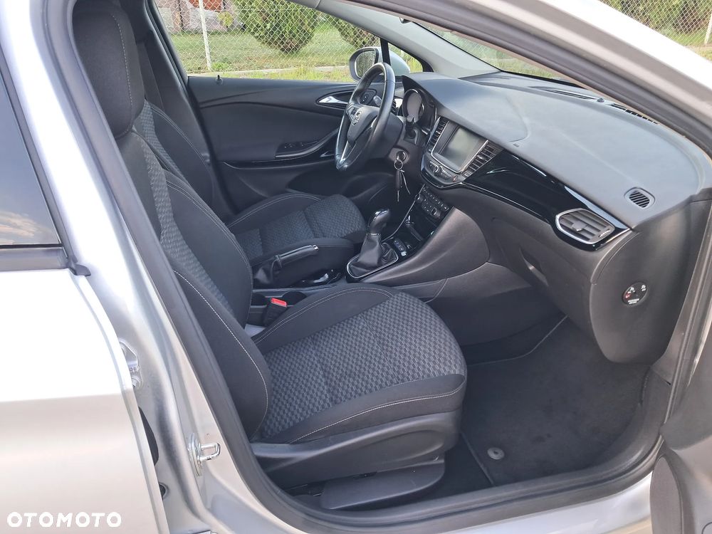 Opel Astra 1.4 Turbo Business - 17