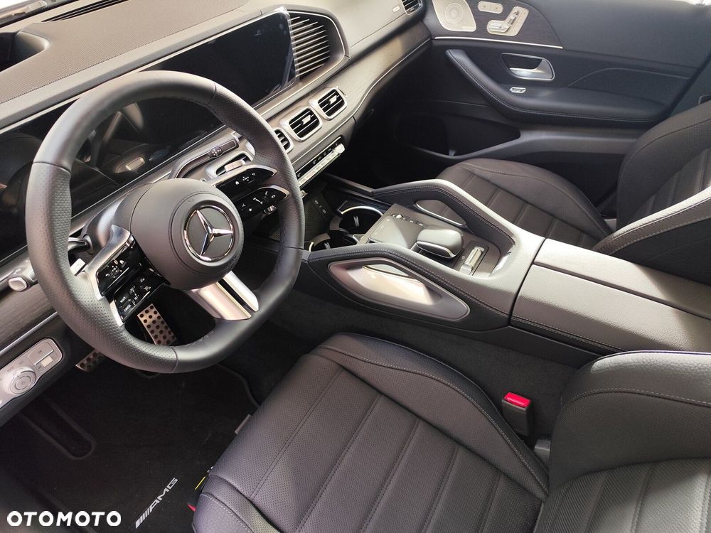 Mercedes-Benz GLS - 10