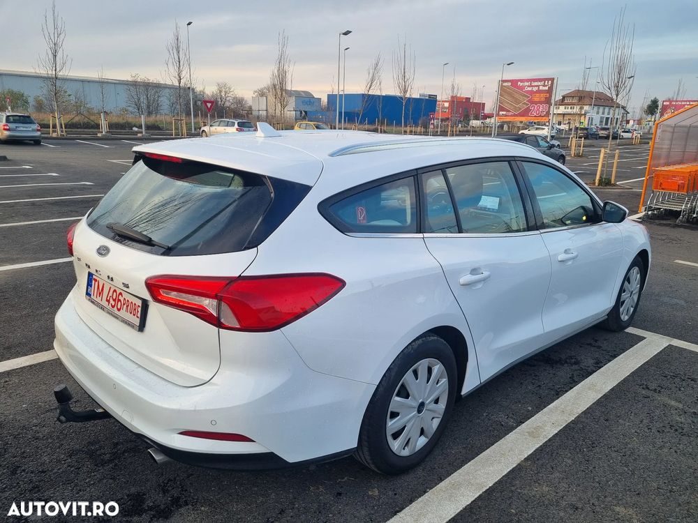 Ford Focus 1.5 EcoBlue Start-Stopp-System TITANIUM - 4