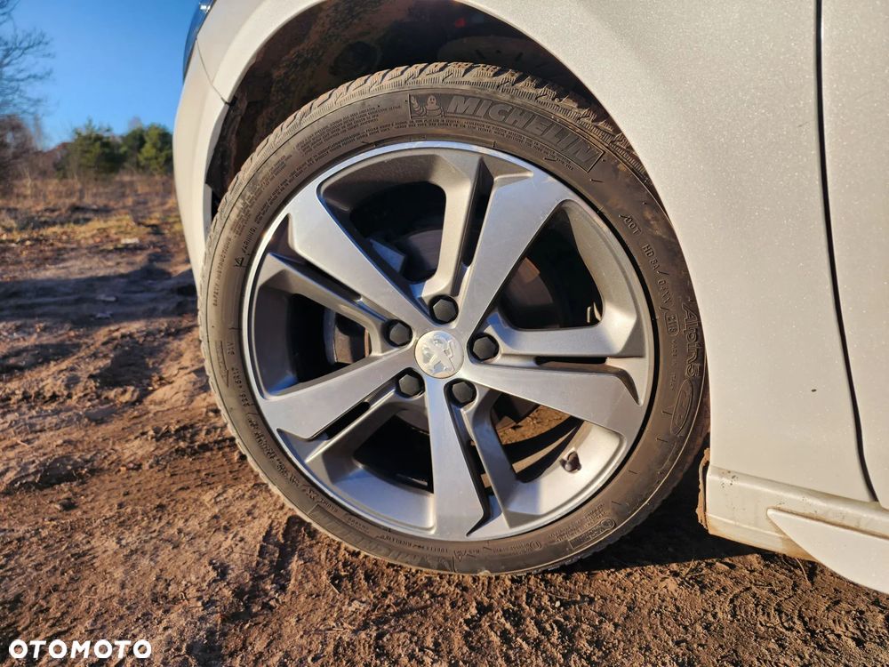 Peugeot 308 PureTech 130 EAT6 Stop & Start GT-Line Edition - 11