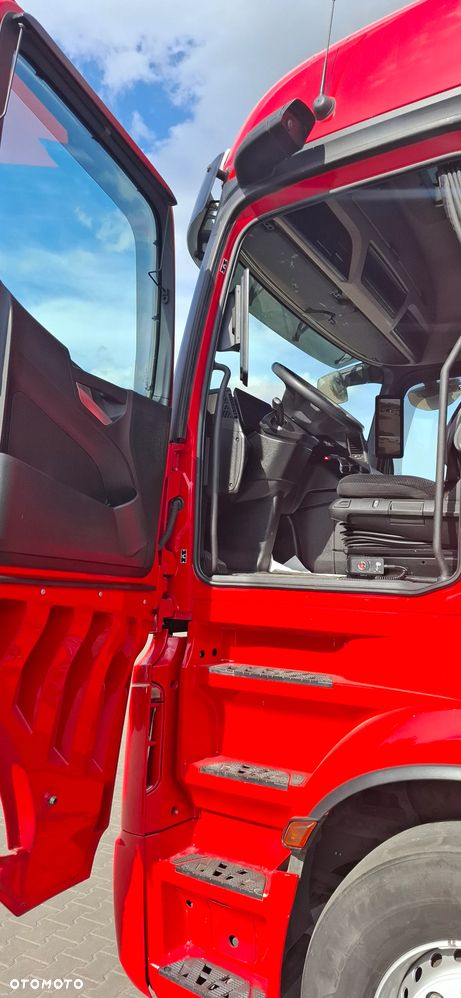 Mercedes-Benz Actros - 13