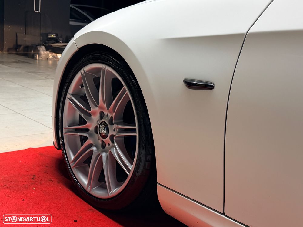 BMW 320 d Coupe - 14