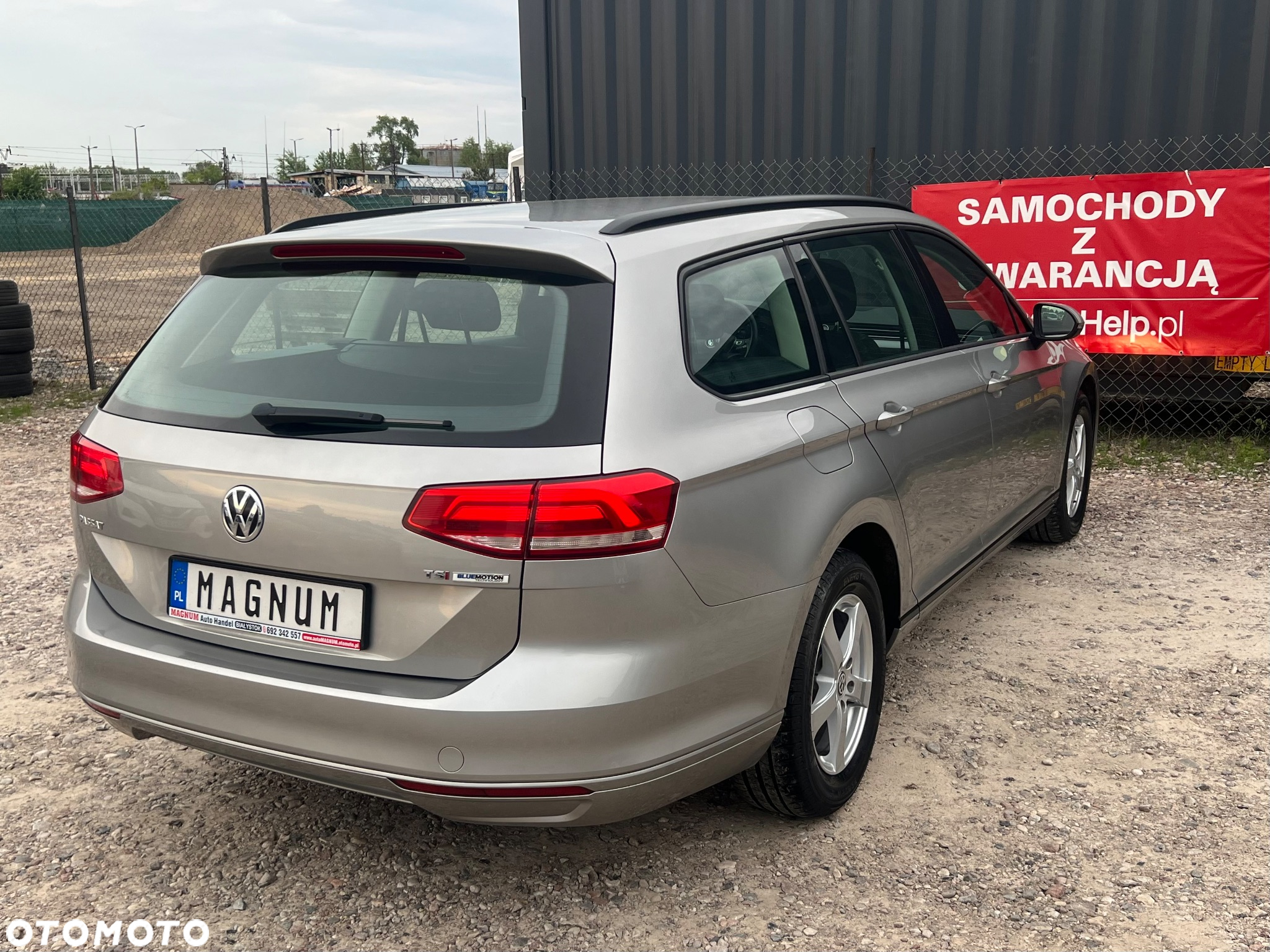 Volkswagen Passat - 31