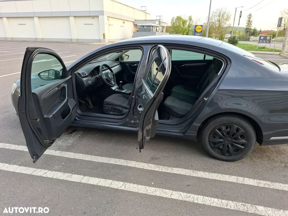 Volkswagen Passat 1.8 TSI Comfortline - 5