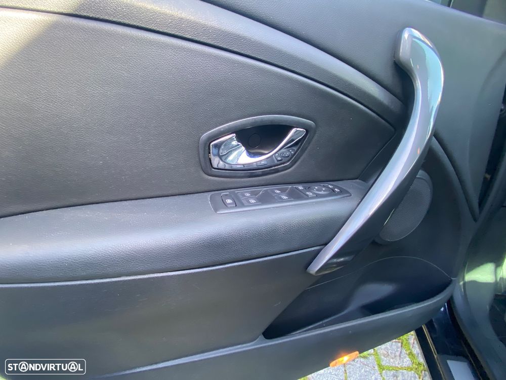 Renault Mégane Sport Tourer 1.5 dCi GT Line EDC - 19