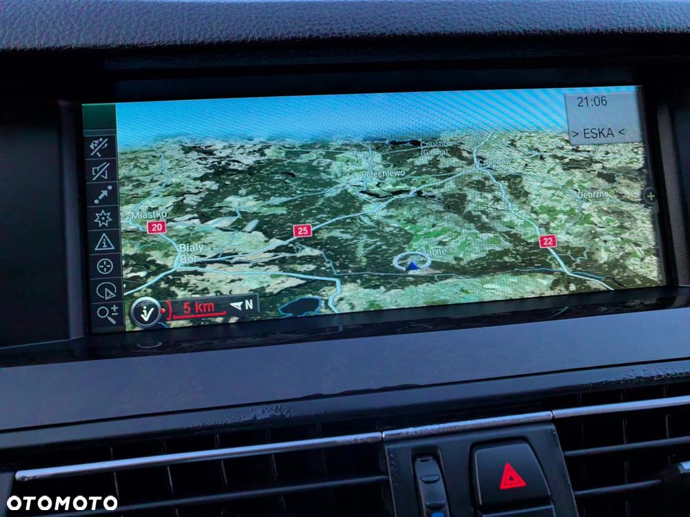BMW Seria 5 520d - 28