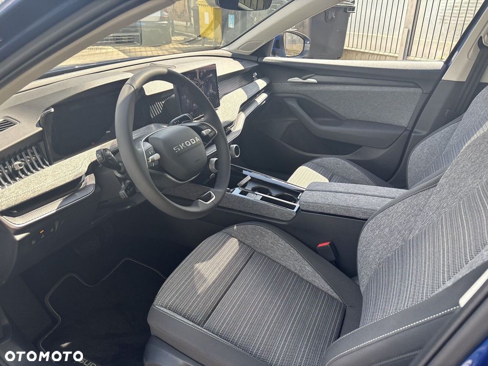 Skoda Superb 2.0 TDI SCR 4x4 Drive DSG - 10