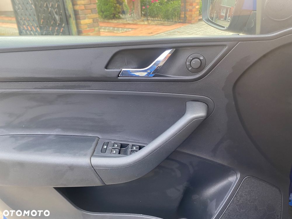 Skoda RAPID 1.6 TDI DPF Edition DSG - 11